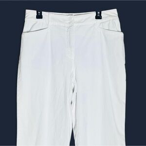 Women's Croft & Barrow Off White Stretch Capris -size 14